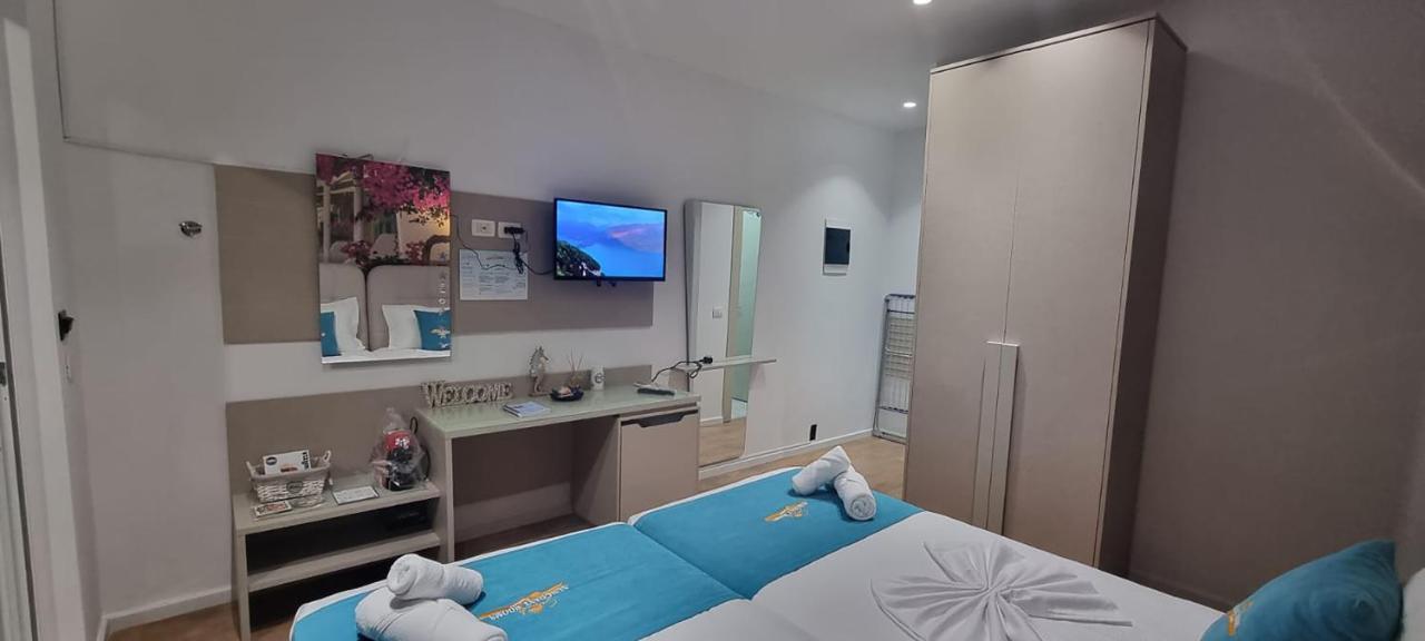 Suncoast Rooms Port Side Sarandë エクステリア 写真
