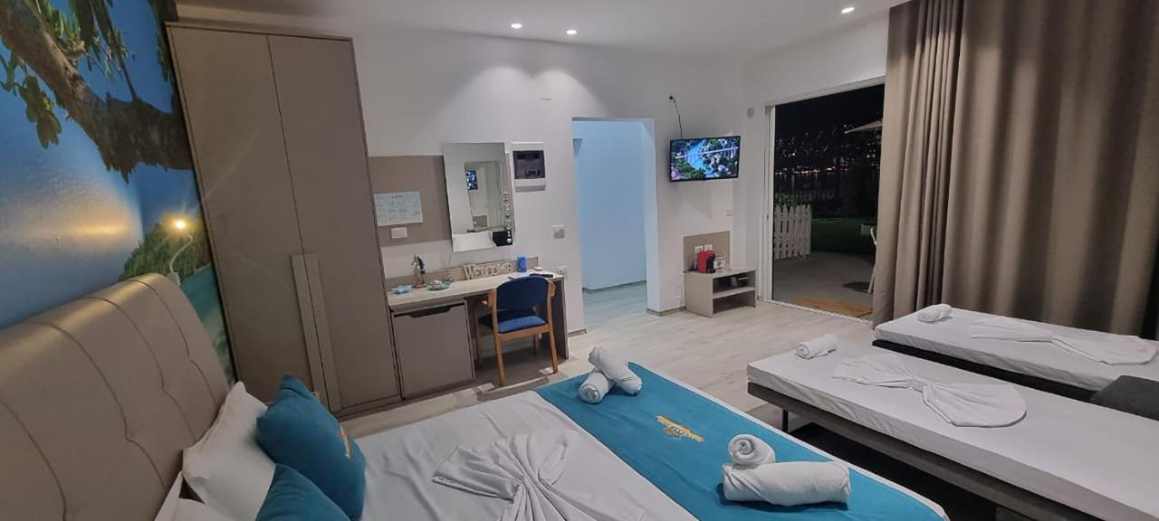 Suncoast Rooms Port Side Sarandë エクステリア 写真