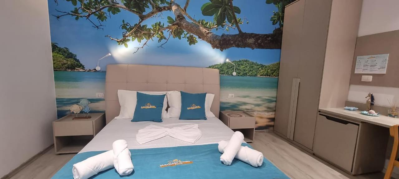 Suncoast Rooms Port Side Sarandë エクステリア 写真