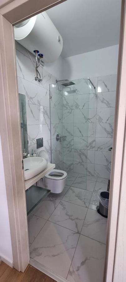 Suncoast Rooms Port Side Sarandë エクステリア 写真